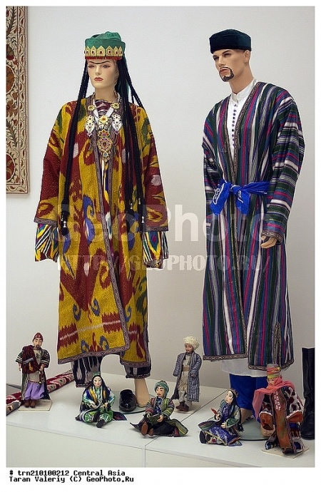 Флешмобы: Главное, что бы костюмчик сидел. Узбекистан.