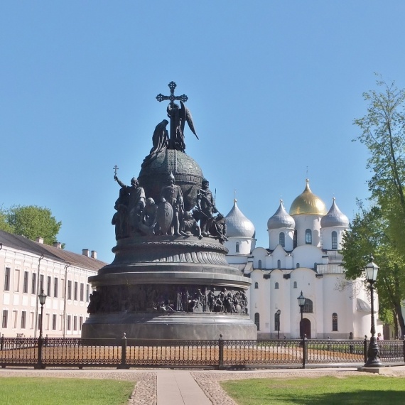 О жизни: Экскурсия по Новгородскому Кремлю