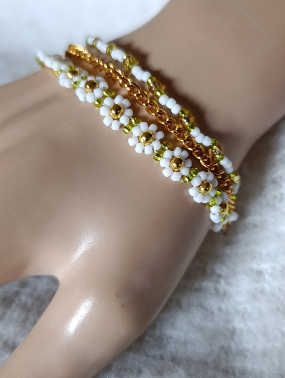 Альбом пользователя Lipka: Ромашковые браслетики Скоро лето!