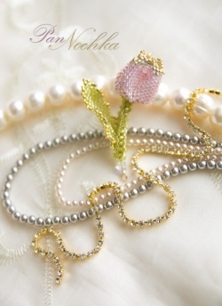 Цветок Тани Паниной по схеме Кэт Томас