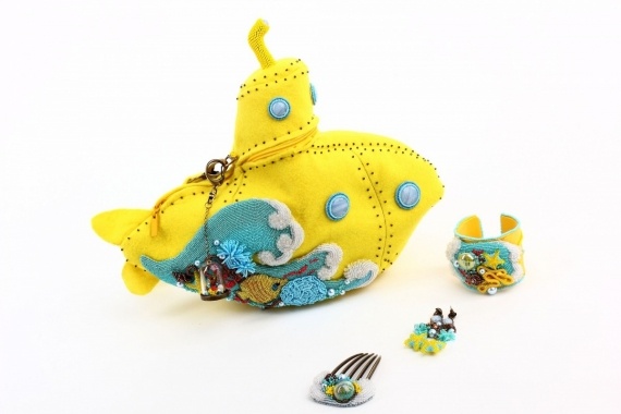 Альбом пользователя Mitsouko: Комплект аксессуаров Yellow Submarine Призер конкурсаМода и цвет