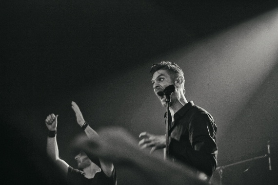 Флудилка: История о том, как отснять целый концерт с одной точки из зрительного зала