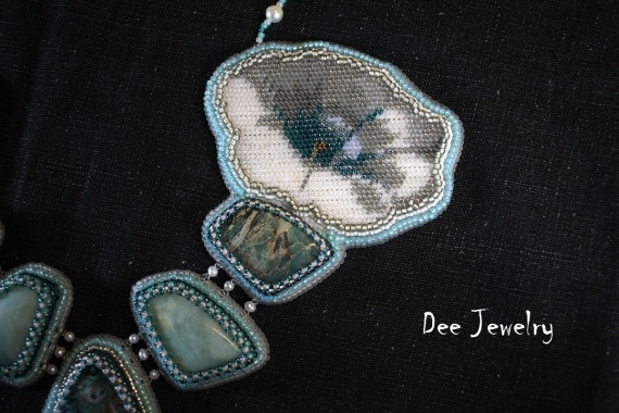 Альбом пользователя yarina: колье Белые цветы