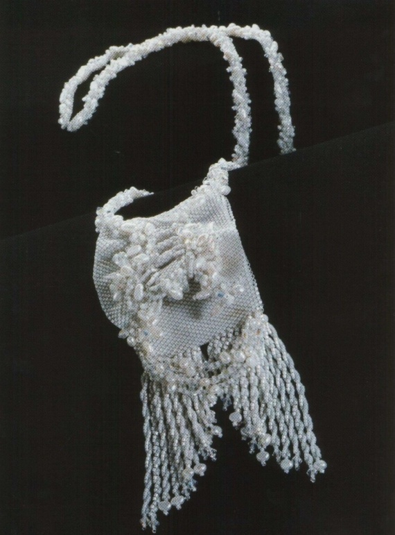 Схемы: амулет - фотография. Архив Beads and Button 2013, 1999