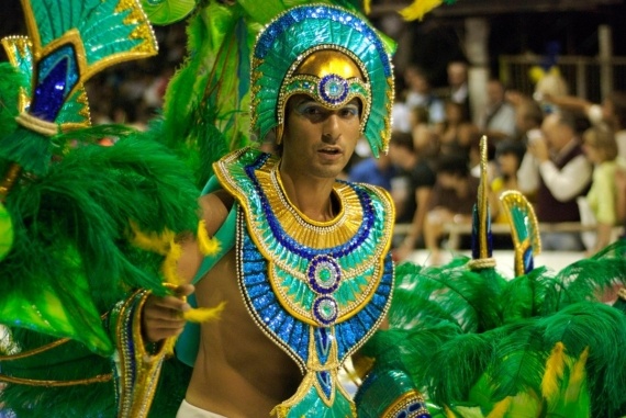Флешмобы: 12 января - карнавал в Аргентине.