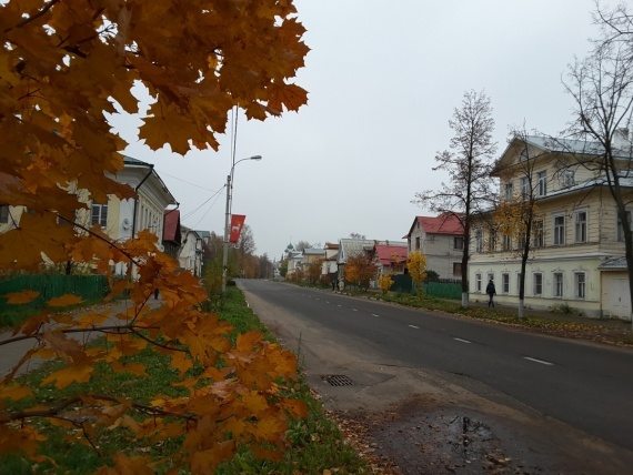 О жизни: Я в опалах или Ростов Великий.