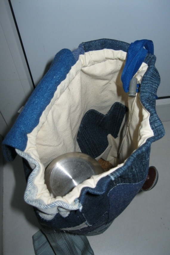 НЕбисерная лавка чудес: Рюкзачок и коврик из мусора к флэшмобу Мусорный ветер