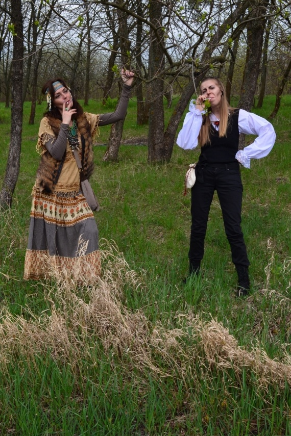Флудилка: Традиционный бекстейдж со съемок Йольфа и Ведьмы.