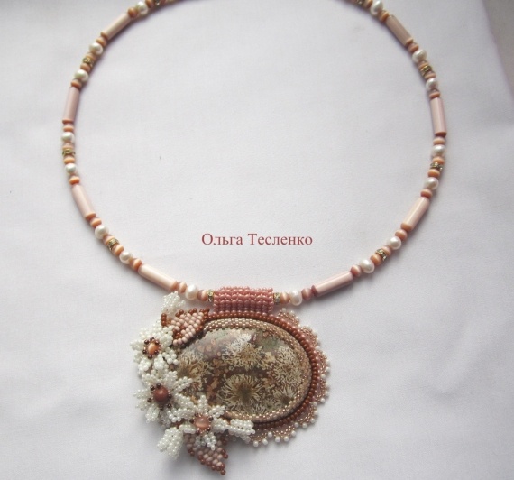 Альбом пользователя tes-ov: Кулон Ромашки  снатуральной ромашковой яшмой.