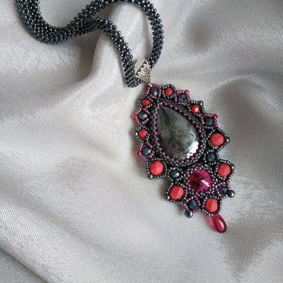 Альбом пользователя ЗеленыйЛизард: Гематит+фуксия