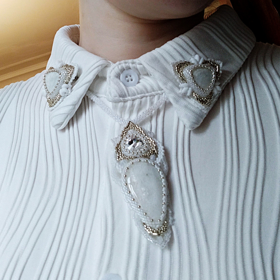 Альбом пользователя ЗеленыйЛизард: В чистом поле-2, кулон и парные брошки на воротник.