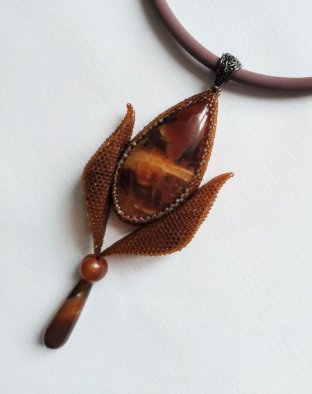 Альбом пользователя Полночь: Кулоны Волжский янтарь