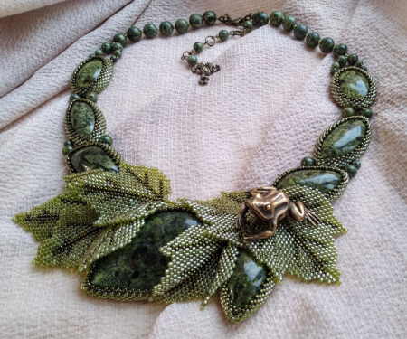 Альбом пользователя Полночь: Колье Заброшенный сад