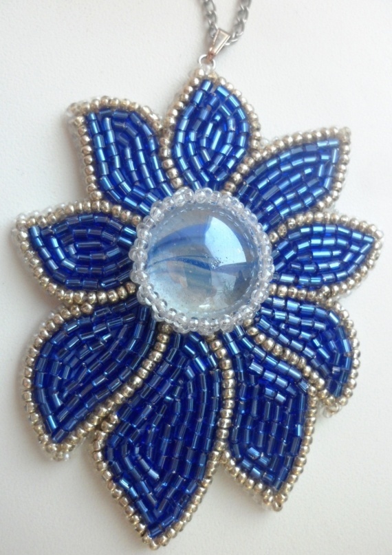 Зимняя Феерия 2015: Кулон «Зимний цветок»