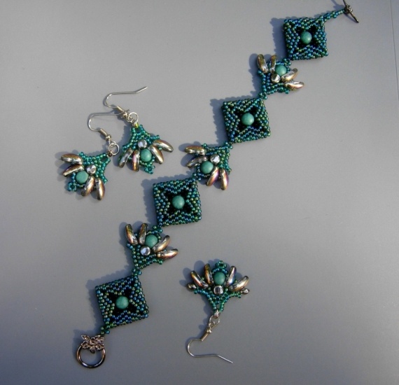 Альбом пользователя Алекс: Серебряные цветы изумрудного леса