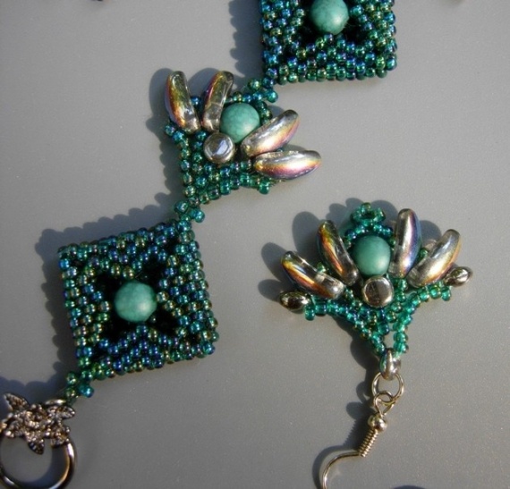 Альбом пользователя Алекс: Серебряные цветы изумрудного леса