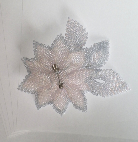 Альбом пользователя Марина_К: Брошь Бело розовая