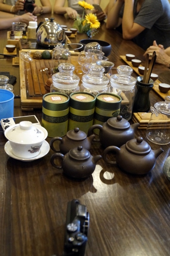 Путешествия: Китайский зелёный чай и...писающий мальчик!