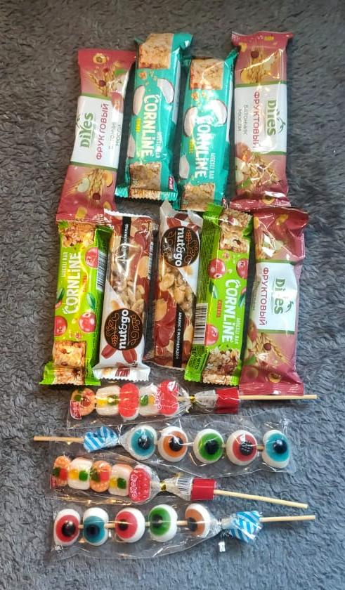 Флудилка: Посылочка мааааааленькая, но хулиганская. И этим все сказано!)))