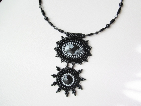 Альбом пользователя tati-ana: Кулон Колесо фортуны к флешмобу Черно-белое кино