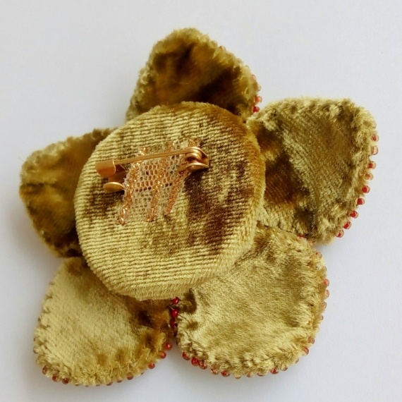 Альбом пользователя Наталья-Любава: Брошь,вышивка,вышивка на бархате,вышивка люневильским крючком,брошь цветок