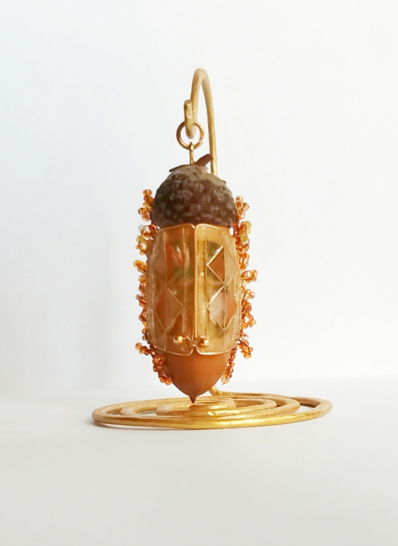 НЕбисерная лавка чудес: Дама в шляпе-миниатюра