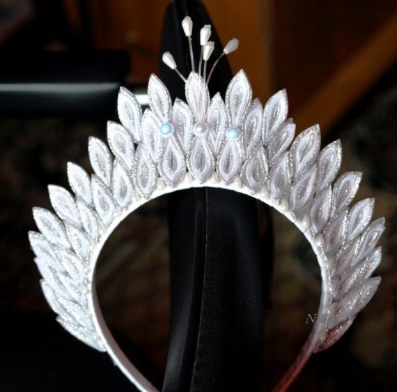 Альбом пользователя Nika-Nata: НЕбисерная лавка чудес: Новогодние короны