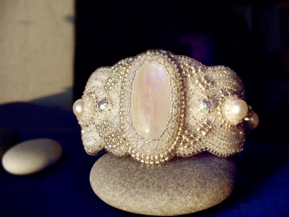 Альбом пользователя Астра: Браслет с жемчугом и адуляром