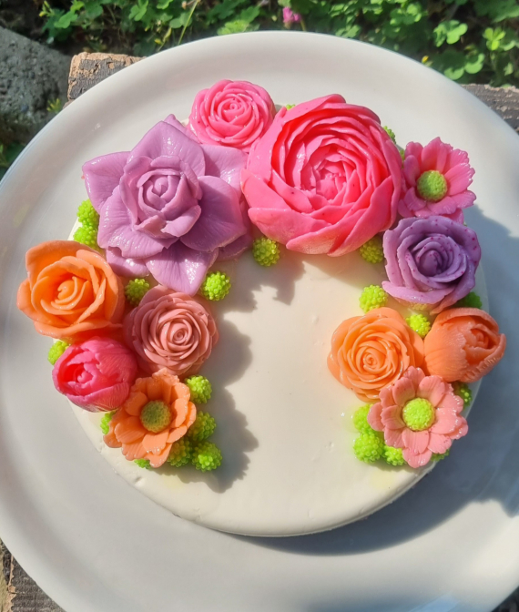 Кухня: Желейный тортик, с цветами.