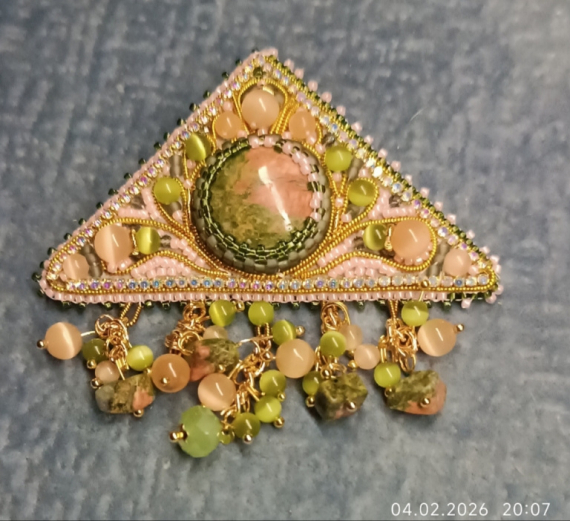 Альбом пользователя oksi810: Брошь....