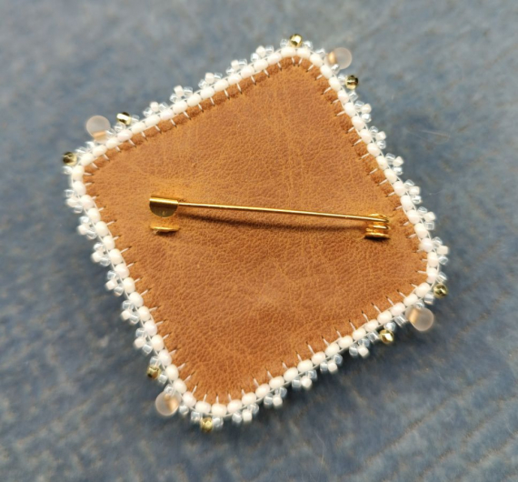 Альбом пользователя oksi810: Брошь......