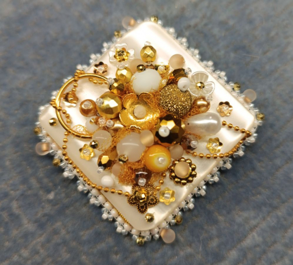 Альбом пользователя oksi810: Брошь......