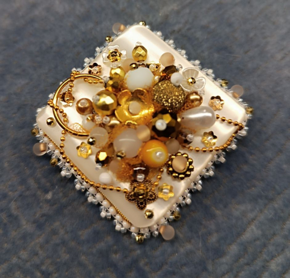 Альбом пользователя oksi810: Брошь......