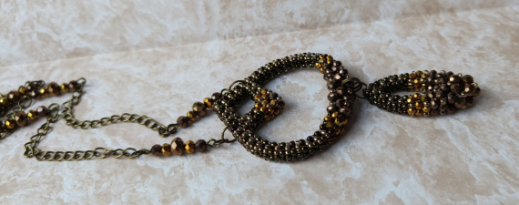 Альбом пользователя Stavka0761: Кулон квадратным жгутом