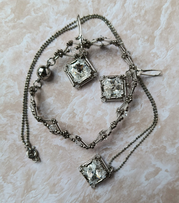 Альбом пользователя Stavka0761: Комплект из свариков и стекляруса Льдинки