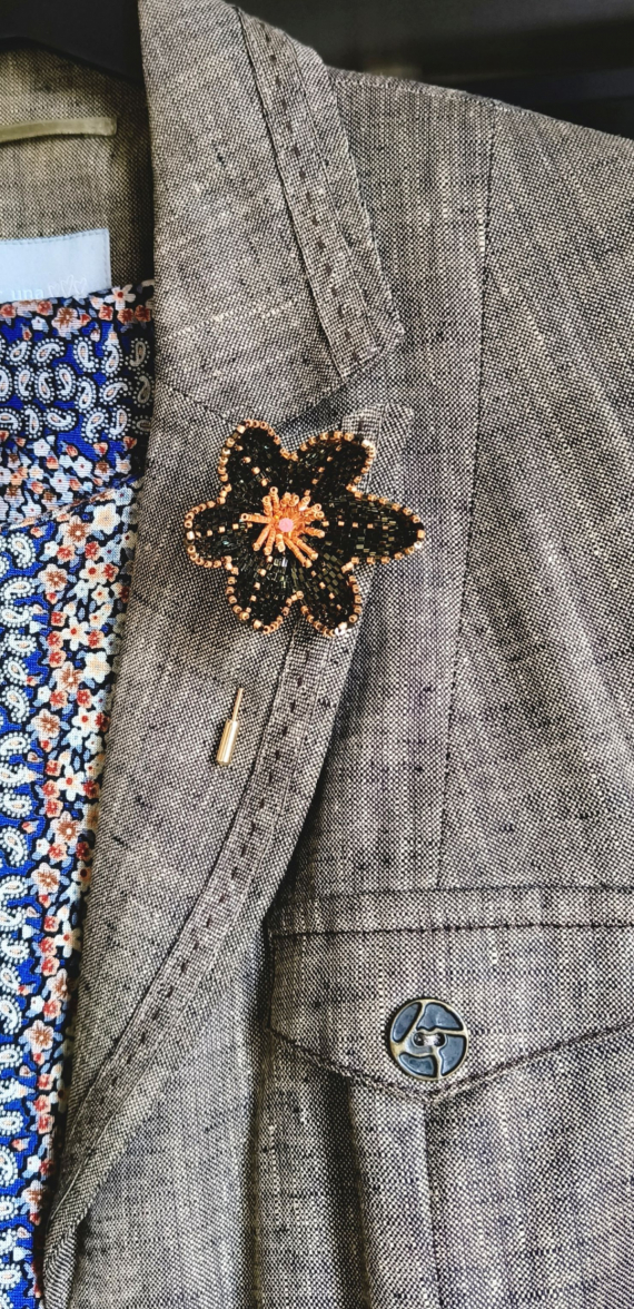 Альбом пользователя Stavka0761: Брошь неопознанный цветок