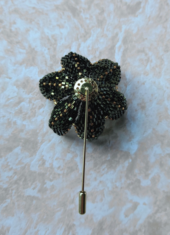 Альбом пользователя Stavka0761: Брошь неопознанный цветок