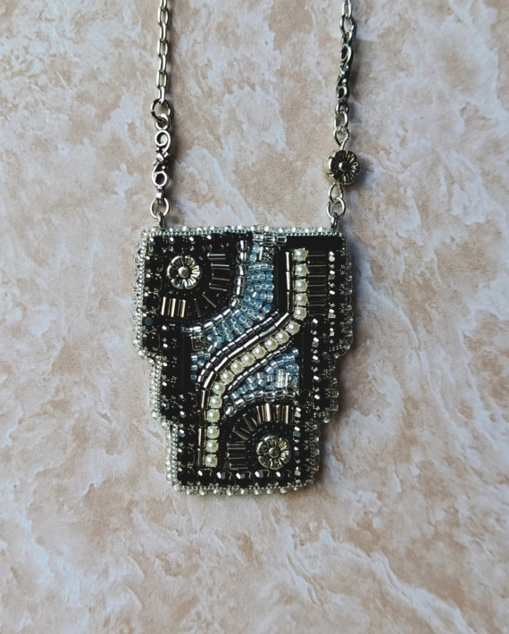 Альбом пользователя Stavka0761: Небольшой вышитый кулон