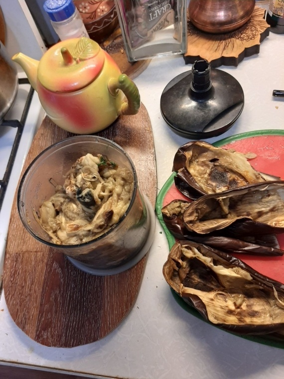 Кухня: Паста из баклажанов с орехами