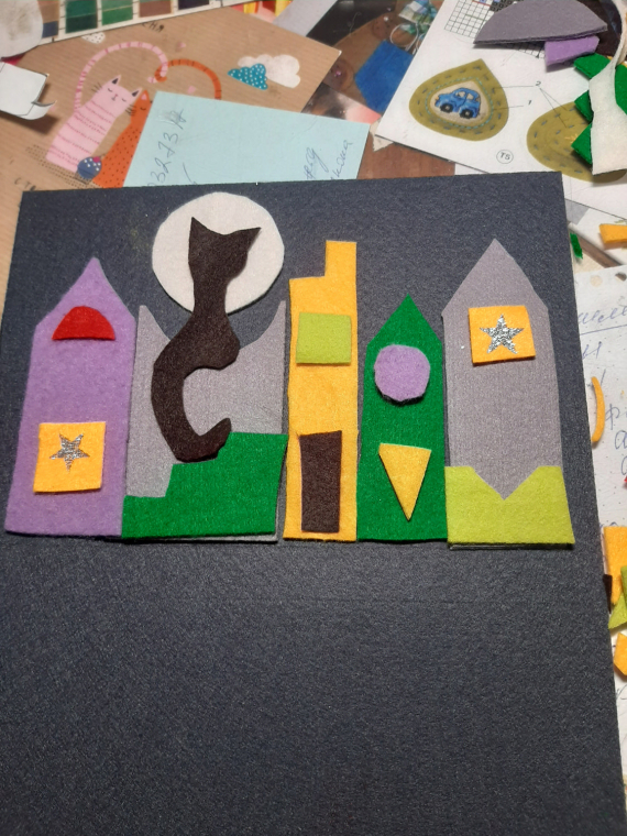 НЕбисерная лавка чудес: косметичка Котэ и крыши