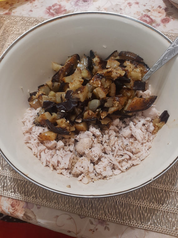 Кухня: салат Ням