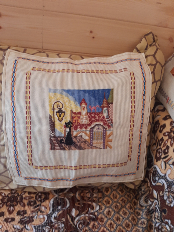 НЕбисерная лавка чудес: коты и крыши