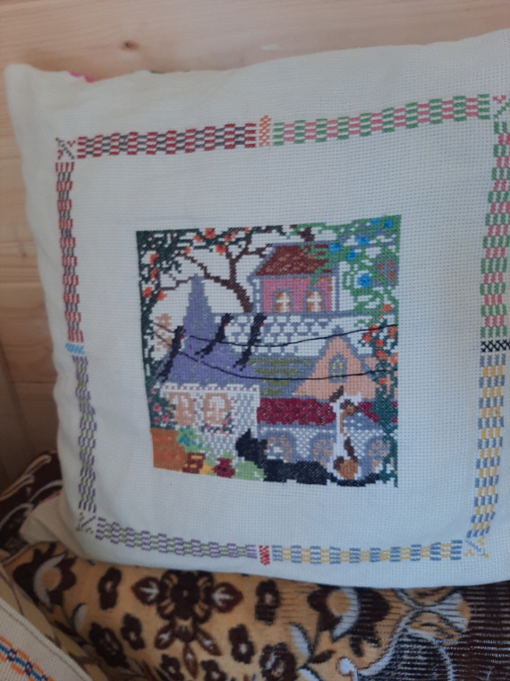 НЕбисерная лавка чудес: коты и крыши