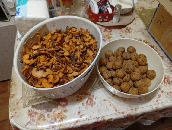 Флудилка: Тили бом,тили бом,много-много кошек в дом...