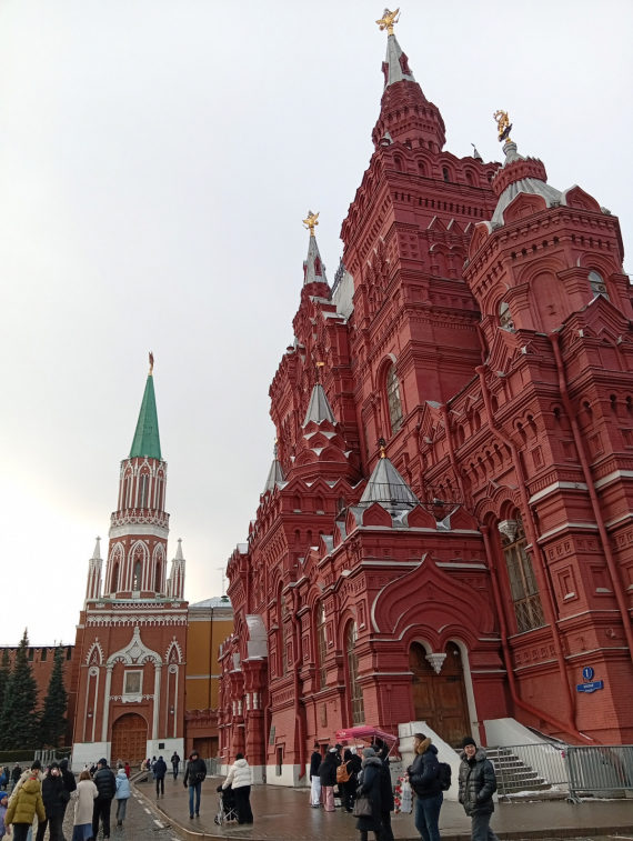 Флудилка: Цвет настроения-красный,Москва,центр