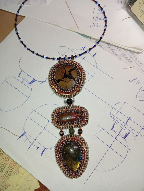 Альбом пользователя HULIGANKA: Серия Литература Кулон Масахиро(Б Акунин Просто Маса)