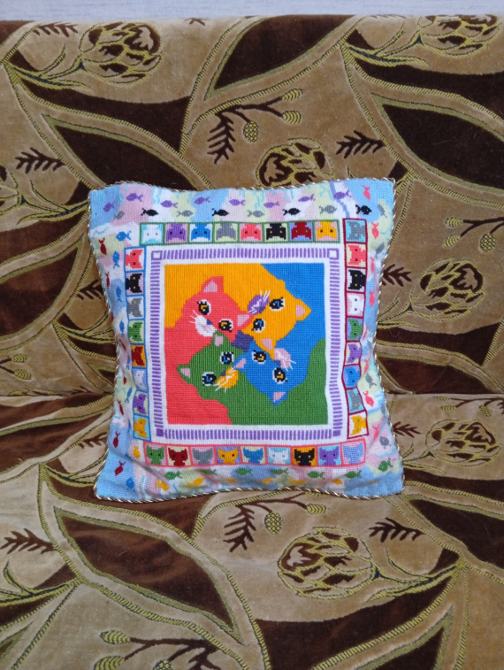 Альбом пользователя HULIGANKA: БрошкаКлючик от Тортиллы и многострадальная подушка