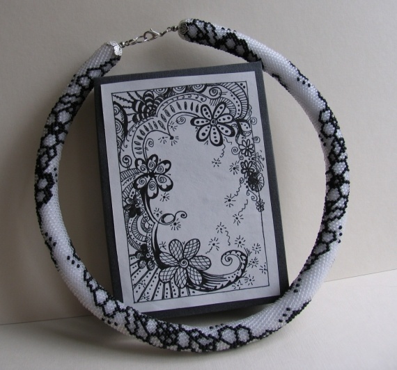 Альбом пользователя anela: Жгут Монохромный сад