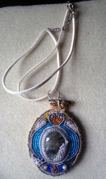 Альбом пользователя Шинка: Кулон «Жертва астигматизма»