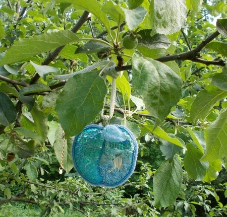 Альбом пользователя Шинка: Ещё голубого (райское яблоко и очередной домик)